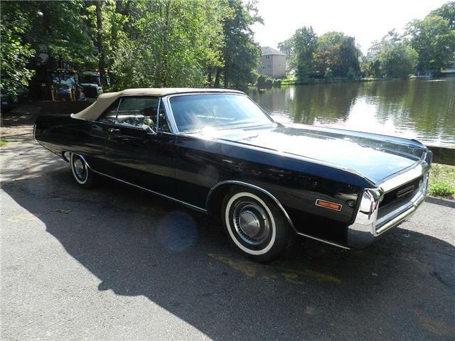 1970 Black Chrysler 300 Series --