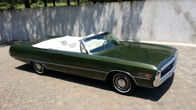 1970 green metallic Chrysler 300 Series Convertible