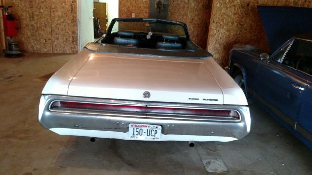 1970 White Chrysler 300 Series Convertible