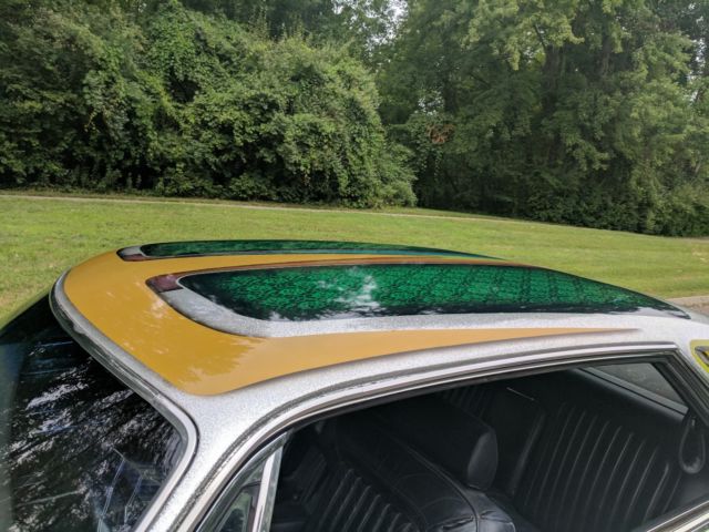 1970 White Chrysler Imperial