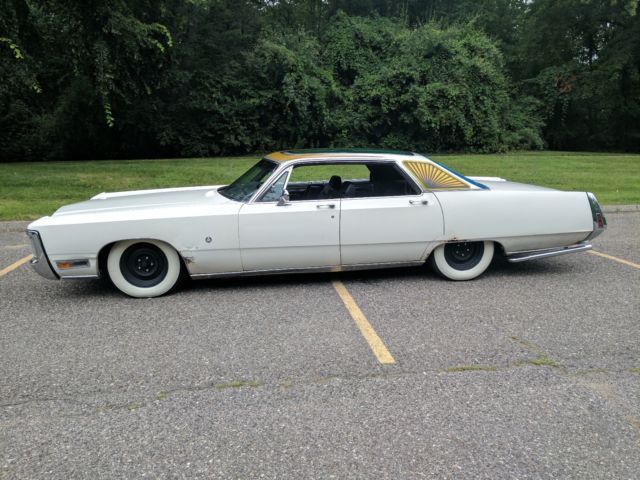 1970 White Chrysler Imperial