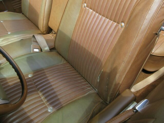 1970 Beige Chrysler 300 Series Convertible