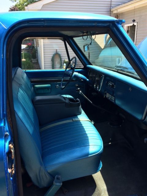 1970 Medium Blue Metallic GMC C-10 Crew Cab Pickup