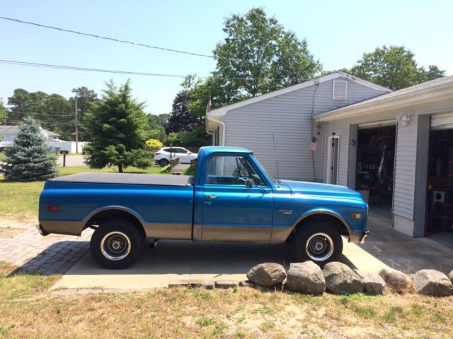1970 Medium Blue Metallic GMC C-10 Crew Cab Pickup