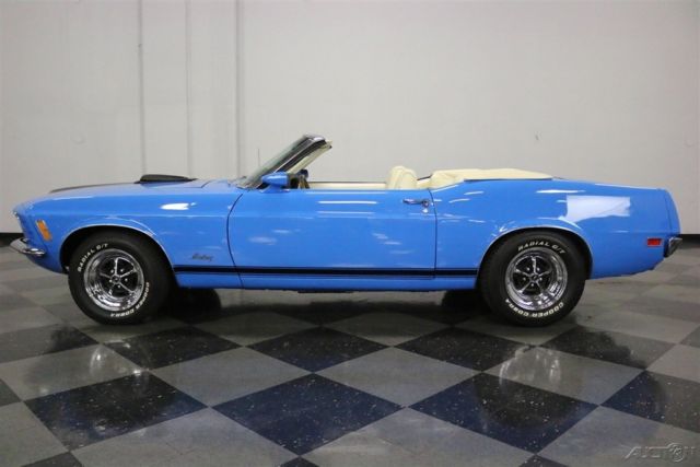 1970 Red Ford Mustang