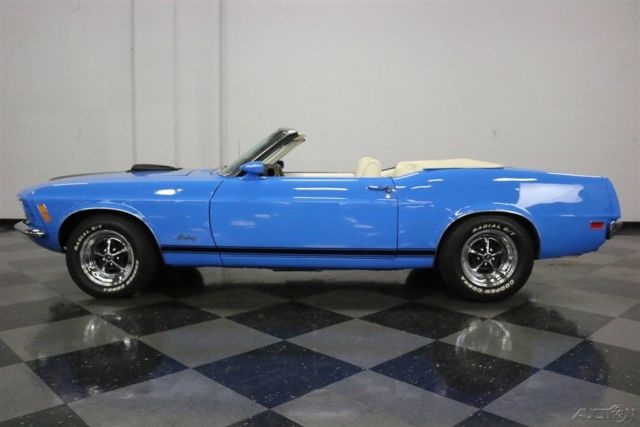 1970 Red Ford Mustang