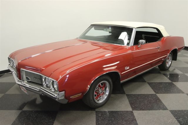 1970 Red Oldsmobile Cutlass