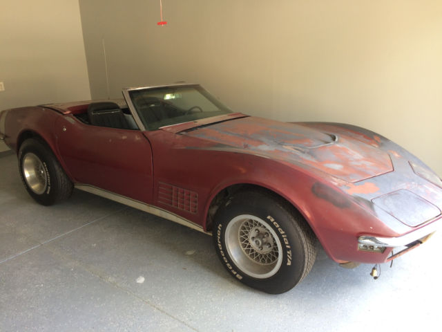 1970 marlboro maroon Chevrolet Corvette Convertible
