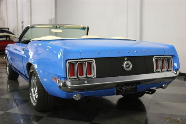 1970 Red Ford Mustang