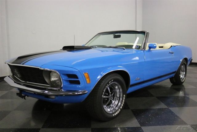 1970 Red Ford Mustang