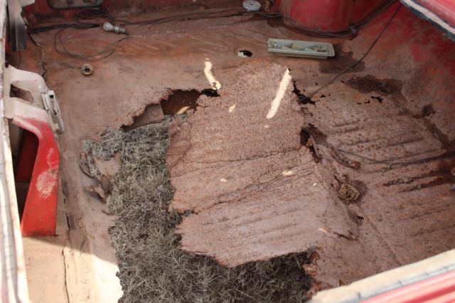 1970 Red Dodge Coronet Coupe