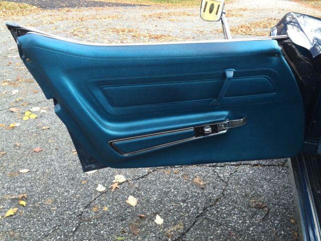 1970 Blue Chevrolet Corvette Coupe