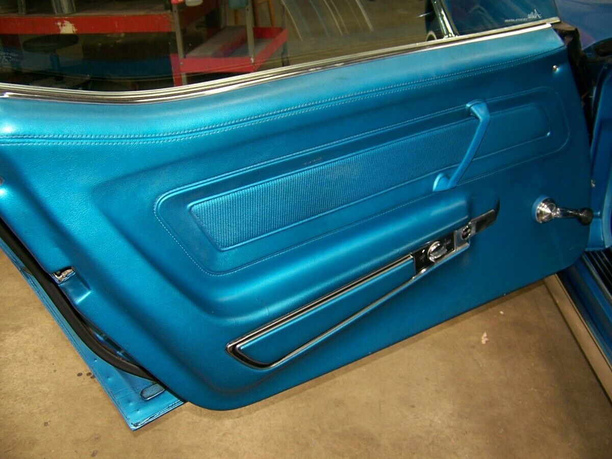 1970 Blue Chevrolet Corvette Coupe