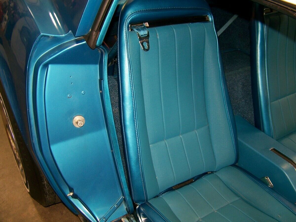 1970 Blue Chevrolet Corvette Coupe