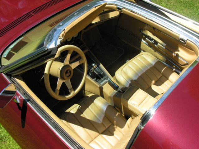 1970 marlboro maroon Chevrolet Corvette coupe