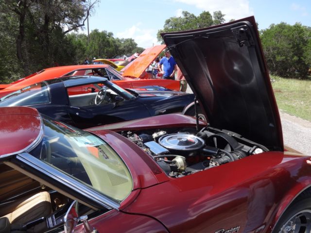 1970 marlboro maroon Chevrolet Corvette coupe