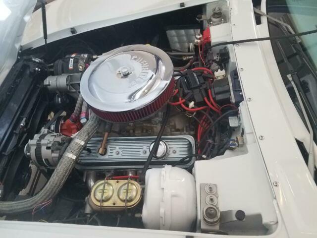 1970 WHITE Chevrolet Corvette Coupe