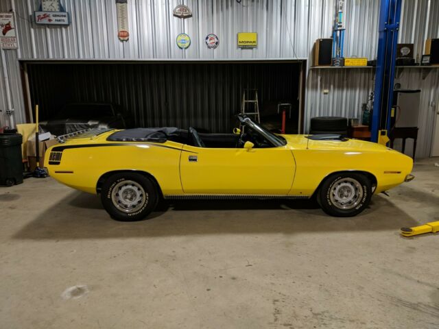 1970 Yellow Plymouth Barracuda Convertible