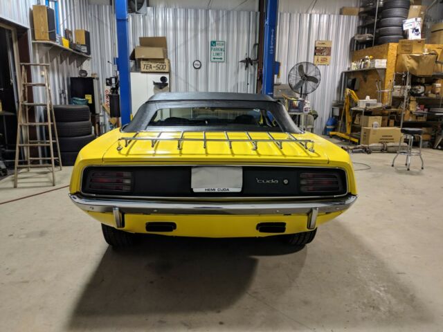 1970 Yellow Plymouth Barracuda Convertible