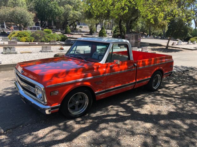 1970 Orange Chevrolet C10