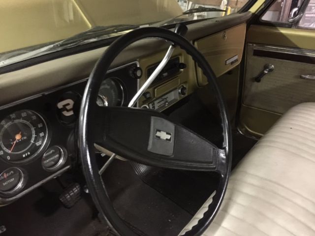 1970 Gold Chevrolet C-10 Truck