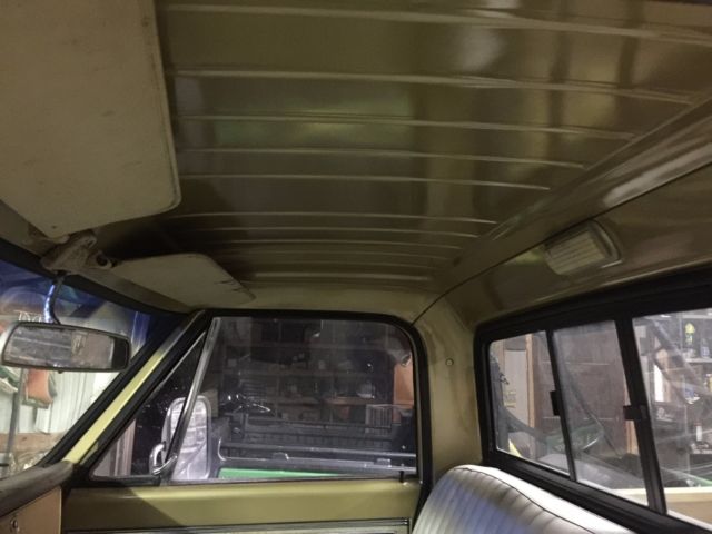 1970 Gold Chevrolet C-10 Truck