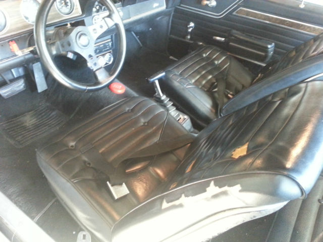 1970 Blue Oldsmobile Cutlass Fastback