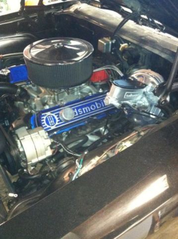 1970 Blue Oldsmobile Cutlass Fastback