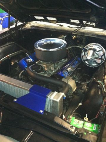 1970 Blue Oldsmobile Cutlass Fastback