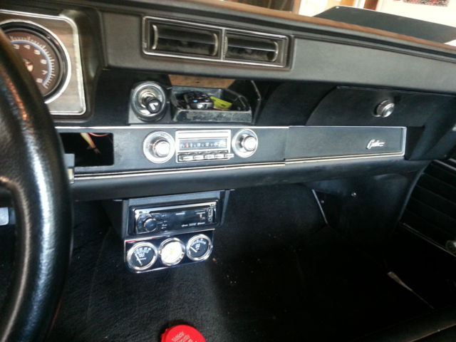 1970 Blue Oldsmobile Cutlass Fastback