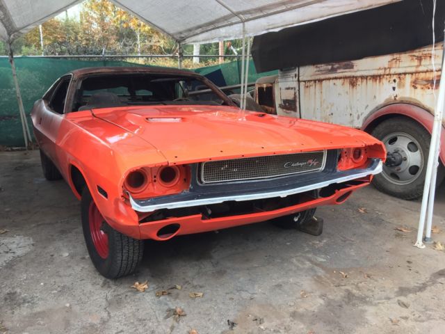 1970 Red Dodge Challenger
