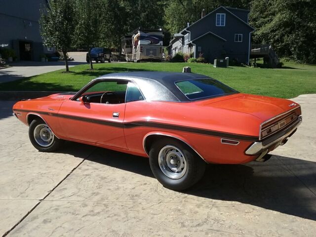1970 Hemi Orange Dodge Challenger Coupe