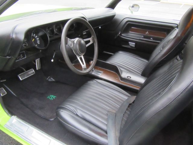 1970 Lime green Dodge Challenger