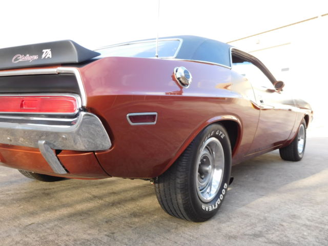 1970 Orange Dodge Challenger U/K
