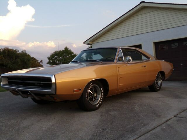 1970 Gold Dodge Charger