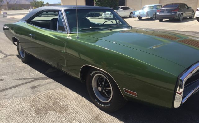 1970 Dark Green  Mopar (Ivy Green Irid.) Dodge Charger Hardtop