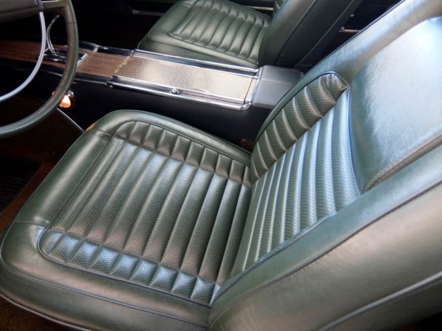 1970 Dark Green  Mopar (Ivy Green Irid.) Dodge Charger Hardtop