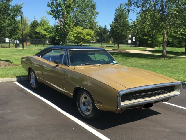 1970 Gold Dodge Charger