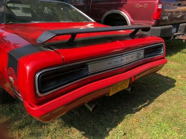 1970 Red Dodge Coronet
