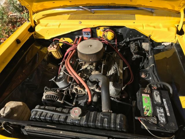 1970 Yellow Dodge Dart