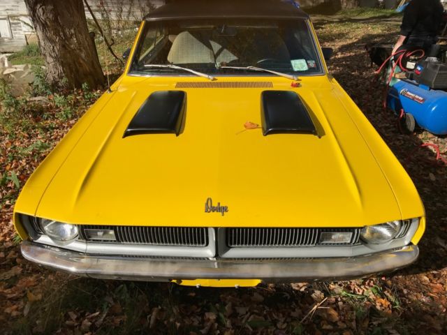 1970 Yellow Dodge Dart