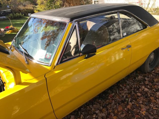 1970 Yellow Dodge Dart