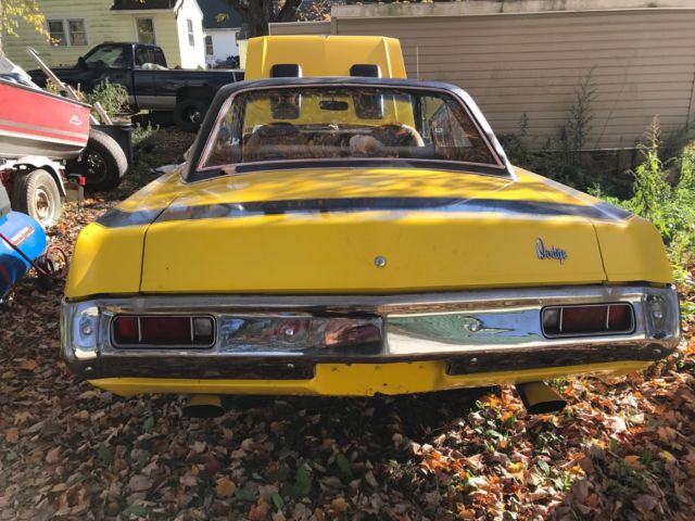 1970 Yellow Dodge Dart