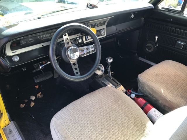 1970 Yellow Dodge Dart