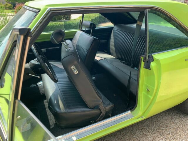 1970 Lime J5 Dodge Dart Coupe