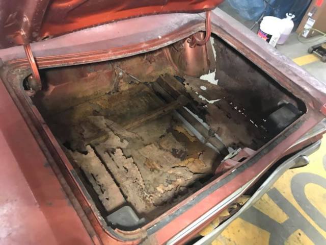 1970 Orange Dodge Coronet Coupe