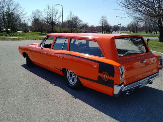 1970 Orange Dodge Coronet Wagon