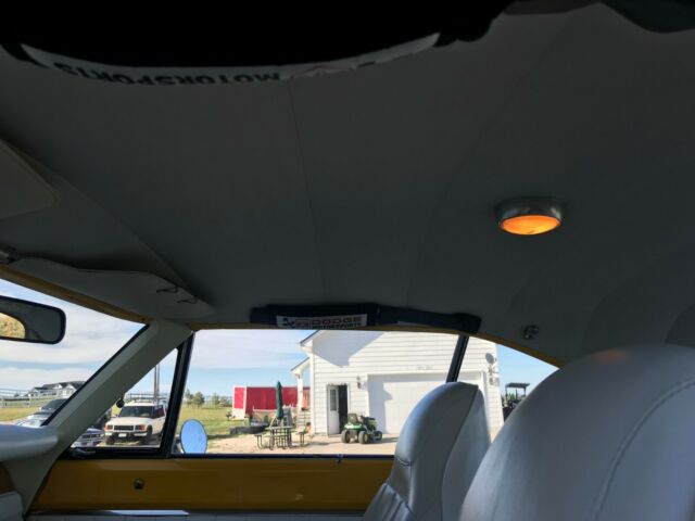 1970 Yellow Dodge Coronet