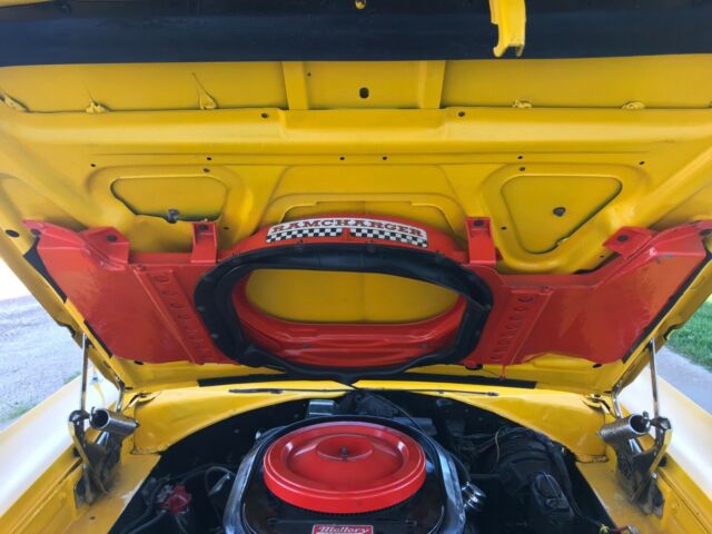 1970 Yellow Dodge Coronet