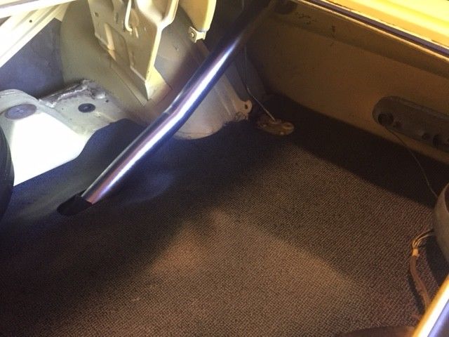 1970 Yellow Dodge Challenger 2 dr hardtop